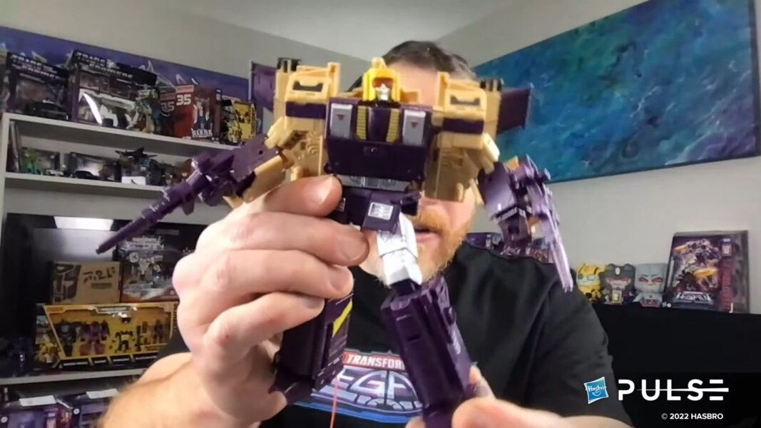 Fan First Tuesday! Transformers Livestream Report  (121 of 196)